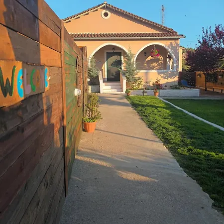 Villa Thanos Marathiász